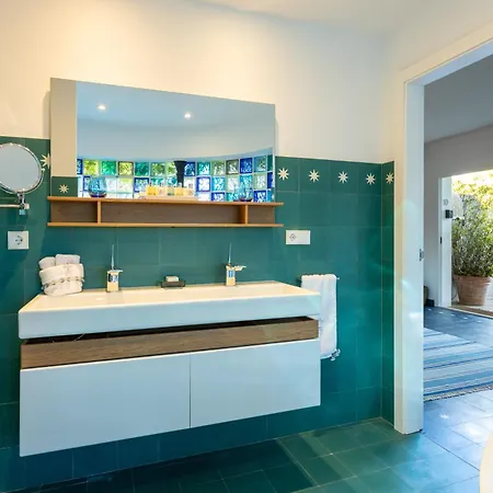 Casablu - An Andalusian Boutique *