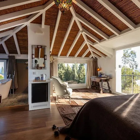Casablu - An Andalusian Boutique Hotel *