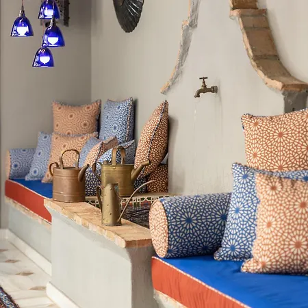 Casablu - An Andalusian Boutique *