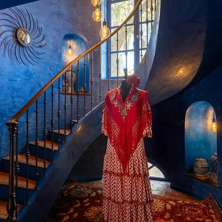 Casablu - An Andalusian Boutique *